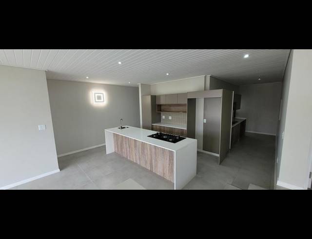 3 BEDROOM TOWNHOUSE FOR SALE IN ISLAND VIEW